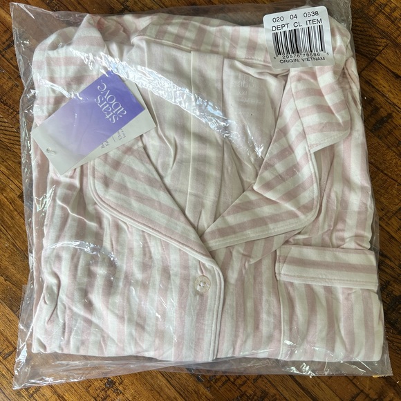 The Beautifully Soft Notch Collar Nightgown from Stars Above™ - Picture 5 of 6